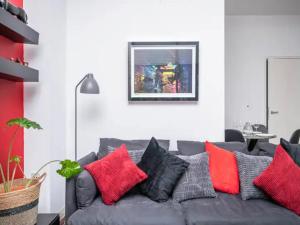 2 Bed 2 Bath Pentonville Road Angel - Pass the Keys