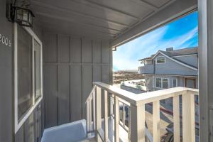 1 Bedroom Apartment in the back of our Oceanfront Home