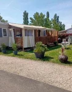 Bungalow confortable à Condrieu avec piscine partagée - Ampuis