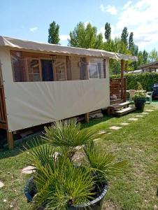 Bungalow confortable à Condrieu avec piscine partagée