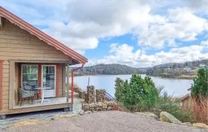 Gorgeous Home In Uddevalla With Wifi - Munkedal