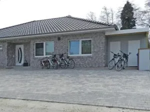 Holiday apartment deck boat - Hoddersdeich
