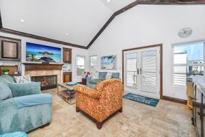 3 Bedroom Luxury Home Steps to Balboa Fun Zone