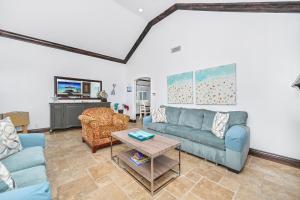 3 Bedroom Luxury Home Steps to Balboa Fun Zone