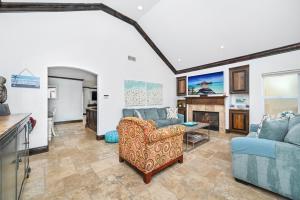 3 Bedroom Luxury Home Steps to Balboa Fun Zone