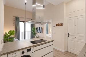 San Luis Downtown & Pool Apartment