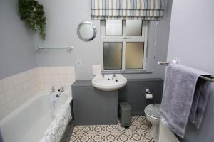 Luxury Townhouse: LDerry City BT48 7JX