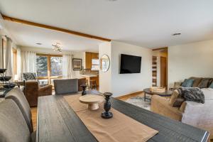 Walk to Lake Beach: Glenwood Vacation Rental!