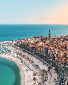 MYN1 - Spacieux appartement face à la mer