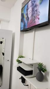 Bright small studio Paris Saint Ouen