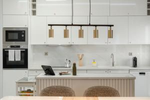 Doca do Cavacas I by An Island Apart