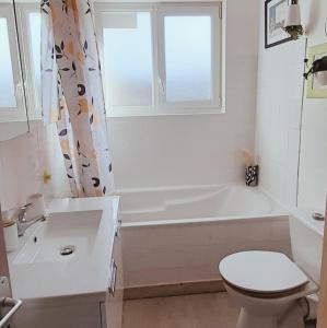 Appartements Avril - Appartement Centre Ville Concarneau : photos des chambres