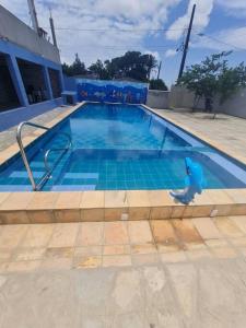 Casa mobiliada para hospedagens e com piscina para o lazer