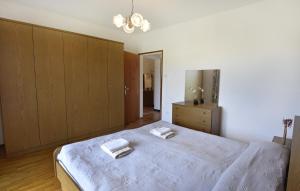 Apartments with parking space Umag - 22473