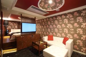 ホテルクリスタルゲート木更津 - 2hvězdičkové hotely ve městě Kisarazu