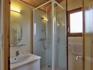 Chalet familial tout équipé avec terrasse, au cœur des Monts de la Madeleine, proche La Loge des Gardes - FR-1-496-245