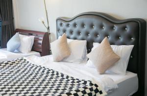 Hello Host (Top View)