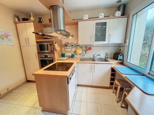Maisons de vacances Maison proche plage, 8 pers, 3 ch, jardin, Wi-Fi, clim - FR-1-361-533 : photos des chambres