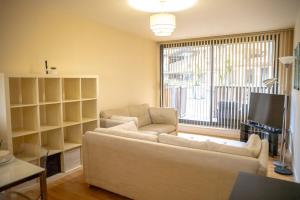 Leeds Vibrant 2 Bedroom Sleeps 4