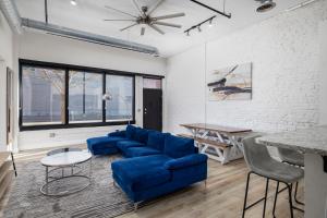 Art District Loft - 4BD2BA Downtown SGF