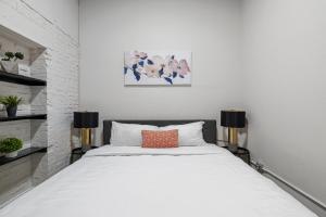 Art District Loft - 4BD2BA Downtown SGF