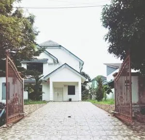 ARMADALE BUNGLOW IN RAWANG BY MSH - Bandar Puncak Alam