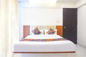 FabHotel Majestic Luxurious - Nr Rajaram Bhiku Pathare Stadium