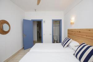 Twin Room room in Hotel Mas Center