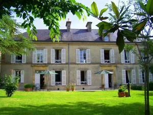 Clos de Bellefontaine B&B - 贝叶