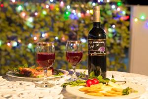 アラハビーチから徒歩3分! コンビニやスーパーまで徒歩1分! Ai House