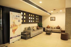 Click Hotel Yuvraj