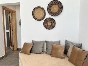 Beachfront White Pearl Suite ZanzibarHouses