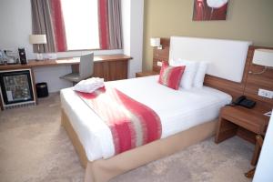 Classic Queen Room - Non-Smoking room in Ramada Plaza Craiova