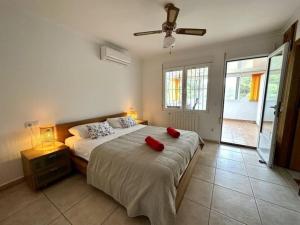 Casa Maria Granadella, three bedroom villa with private pool