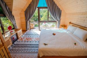 Bai Tu Long Mountain Resort