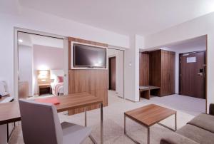 King Suite - Non-Smoking room in Ramada Plaza Craiova