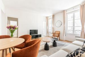 Appartement 2 pieces #TourEIffel #Invalides