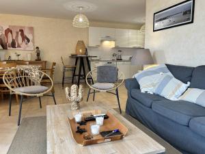 Appartements 535 - Appartement T2 avec magnifique vue mer : photos des chambres