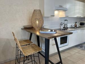 Appartements 535 - Appartement T2 avec magnifique vue mer : photos des chambres