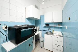 Retro Athens Apt near Centre