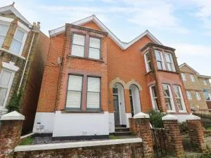 Fleming House - East Cowes