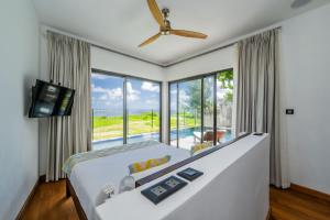 Stunning Beachfront Villa for a Perfect Getaway