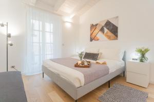 Palazzo Tatti by RentComo