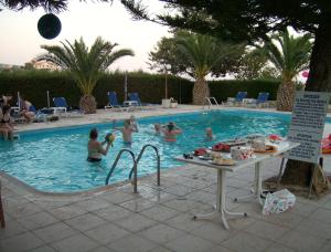 Rantzo Holiday Apartments