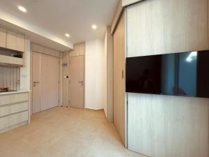 City Garden Olympus Condo & Yahaha