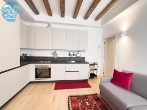 Cavana 5 Tirabora Short Rent