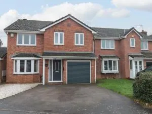 Sandy Toes - 莫德福德