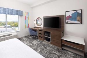 King Suite with Wet Bar room in Hampton Inn & Suites by Hilton Rochester Downtown