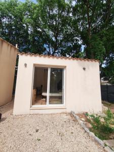 Villa avec piscine proche centre ville Nîmes