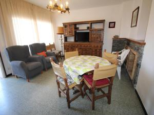 Apartamento con gran terraza y vistas panorámicas, a 300 m de la playa. - ES-228-45